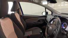 Toyota Yaris 1.5 VVT-i Icon Tech 5dr Petrol Hatchback